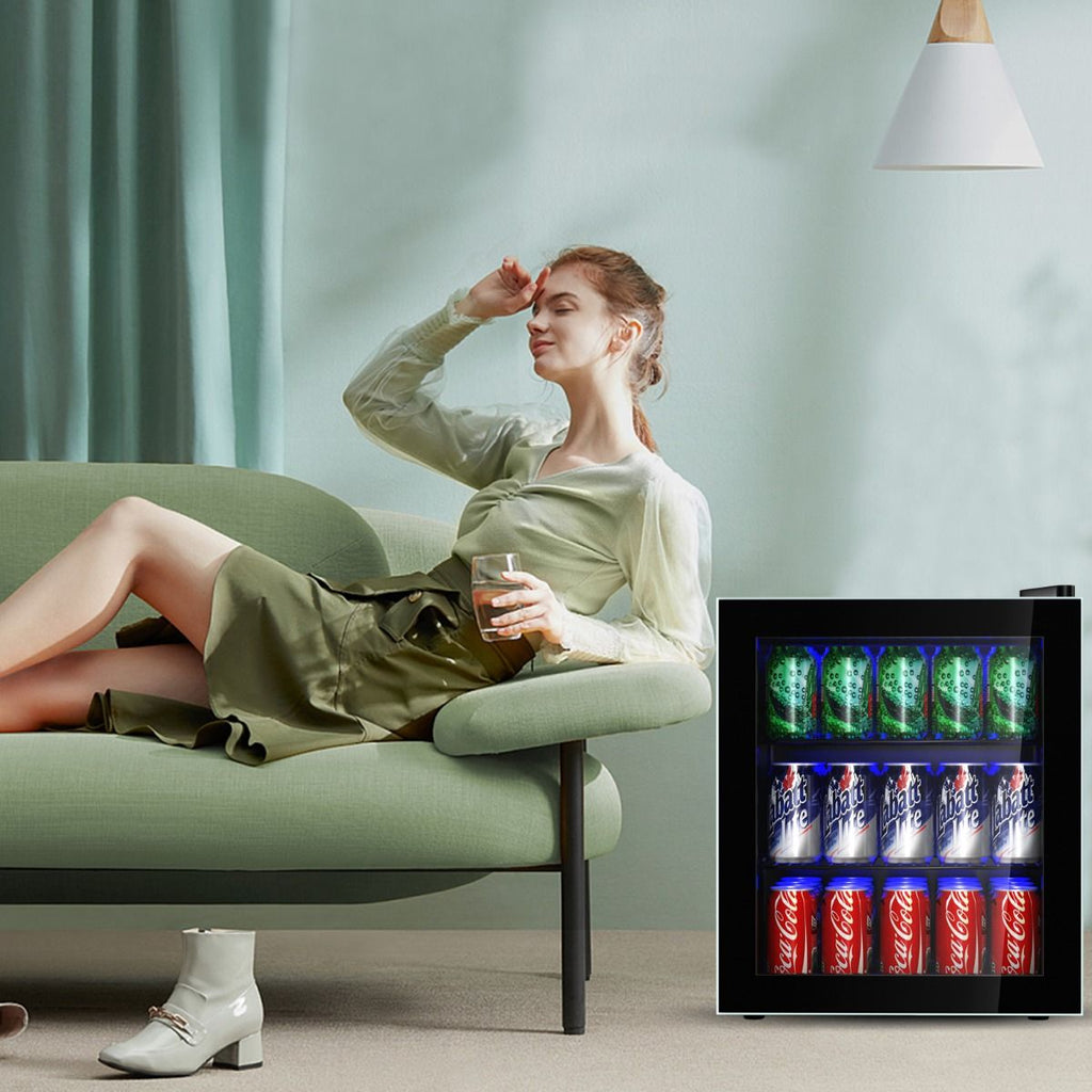 Réfrigérateur et Refroidisseur de Boissons 60 Canettes Mini Frigo avec Porte en Verre & Étagères Amovibles Ajustables (60 Canettes) Noir -