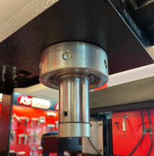 Load image into Gallery viewer, KS Tools - 160.0112 - Presse hydraulique d'établi - presse hydraulique 15 tonnes - Pompe hydraulique 2 vitesses